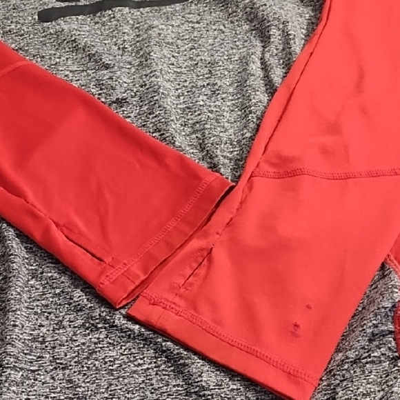 USD Univeristy of South Dakota Stretchy Performance Fabric Shirt Thumbholes - Picture 10 of 14